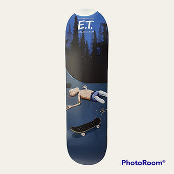 E.T FALLS HARD Skateboard